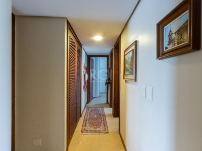 Cobertura à venda com 375m², 3 quartos, 1 suíte, 2 vagas no bairro Auxiliadora em Porto Alegre - Foto 33