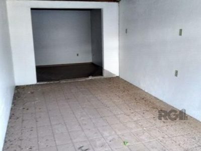 Casa à venda com 250m², 3 quartos, 1 suíte, 3 vagas no bairro Rio Branco em Porto Alegre - Foto 5