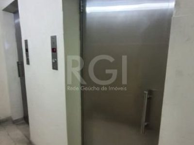 Apartamento à venda com 98m², 3 quartos no bairro Centro em Porto Alegre - Foto 20