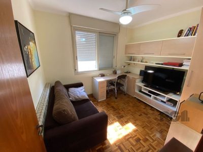 Apartamento à venda com 87m², 3 quartos no bairro São João em Porto Alegre - Foto 4