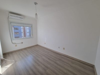 Apartamento à venda com 109m², 3 quartos, 1 suíte, 2 vagas no bairro Tristeza em Porto Alegre - Foto 14