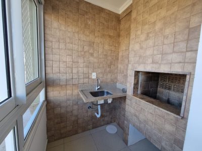 Apartamento à venda com 109m², 3 quartos, 1 suíte, 2 vagas no bairro Tristeza em Porto Alegre - Foto 4