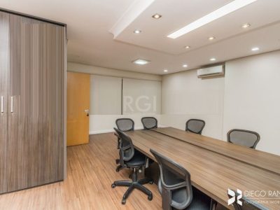 Conjunto/Sala à venda com 54m² no bairro Centro Histórico em Porto Alegre - Foto 10