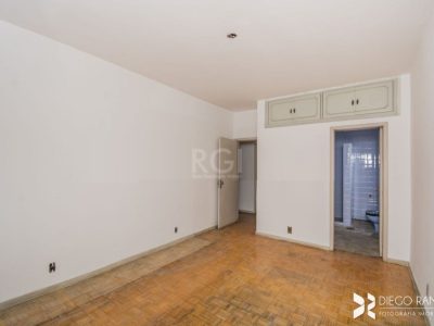 Apartamento à venda com 134m², 3 quartos, 1 suíte, 1 vaga no bairro Rio Branco em Porto Alegre - Foto 8