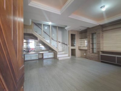 Casa Condominio à venda com 145m², 3 quartos, 1 suíte, 2 vagas no bairro Tristeza em Porto Alegre - Foto 3