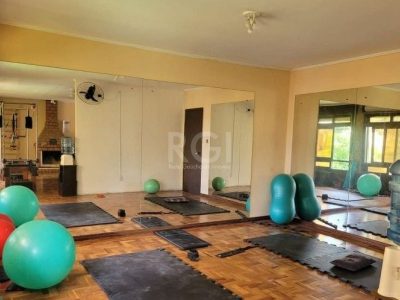 Casa à venda com 205m², 3 quartos, 3 vagas no bairro Tristeza em Porto Alegre - Foto 3