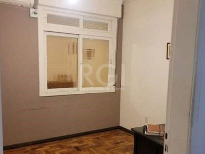 Casa à venda com 205m², 3 quartos, 3 vagas no bairro Tristeza em Porto Alegre - Foto 5