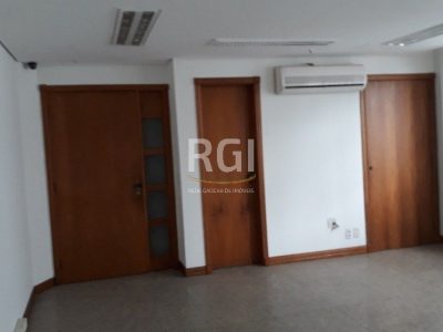 Conjunto/Sala à venda com 245m², 5 vagas no bairro Boa Vista em Porto Alegre - Foto 8