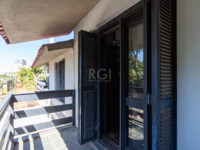 Casa à venda com 286m², 2 quartos, 1 suíte, 3 vagas no bairro Santa Tereza em Porto Alegre - Foto 9