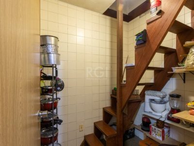 Casa à venda com 286m², 2 quartos, 1 suíte, 3 vagas no bairro Santa Tereza em Porto Alegre - Foto 14