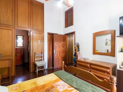 Casa à venda com 286m², 2 quartos, 1 suíte, 3 vagas no bairro Santa Tereza em Porto Alegre - Foto 27