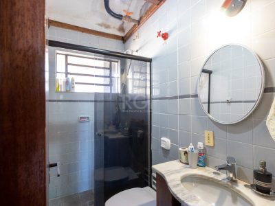 Casa à venda com 286m², 2 quartos, 1 suíte, 3 vagas no bairro Santa Tereza em Porto Alegre - Foto 28