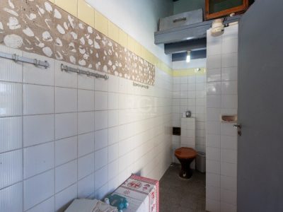 Casa à venda com 286m², 2 quartos, 1 suíte, 3 vagas no bairro Santa Tereza em Porto Alegre - Foto 39