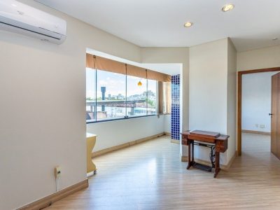 Cobertura à venda com 135m², 2 quartos, 2 vagas no bairro Petrópolis em Porto Alegre - Foto 3