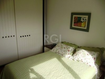 Apartamento à venda com 116m², 3 quartos, 1 suíte, 3 vagas no bairro Tristeza em Porto Alegre - Foto 4