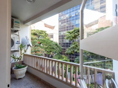 Apartamento à venda com 160m², 3 quartos, 1 suíte, 2 vagas no bairro Centro Histórico em Porto Alegre - Foto 8