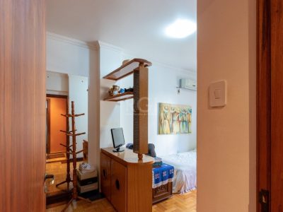 Apartamento à venda com 160m², 3 quartos, 1 suíte, 2 vagas no bairro Centro Histórico em Porto Alegre - Foto 21