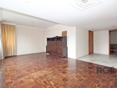 Apartamento à venda com 182m², 3 quartos, 1 suíte, 2 vagas no bairro Moinhos de Vento em Porto Alegre - Foto 4