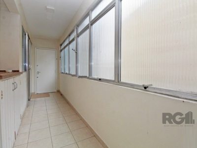 Apartamento à venda com 182m², 3 quartos, 1 suíte, 2 vagas no bairro Moinhos de Vento em Porto Alegre - Foto 7