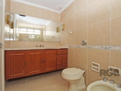 Apartamento à venda com 182m², 3 quartos, 1 suíte, 2 vagas no bairro Moinhos de Vento em Porto Alegre - Foto 11