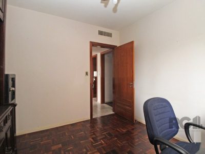 Apartamento à venda com 182m², 3 quartos, 1 suíte, 2 vagas no bairro Moinhos de Vento em Porto Alegre - Foto 8