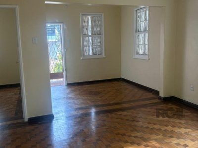 Casa à venda com 120m², 3 quartos, 2 vagas no bairro Partenon em Porto Alegre - Foto 4