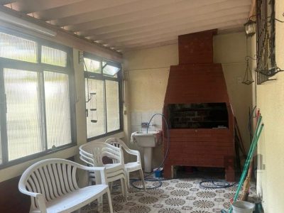 Casa à venda com 120m², 3 quartos, 2 vagas no bairro Partenon em Porto Alegre - Foto 9