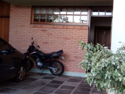 Casa à venda com 254m², 5 quartos, 1 suíte, 4 vagas no bairro Ipanema em Porto Alegre - Foto 32