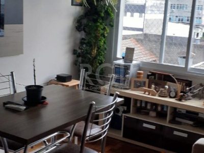 Apartamento à venda com 70m², 2 quartos no bairro Navegantes em Porto Alegre - Foto 7