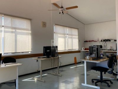 Conjunto/Sala à venda com 112m² no bairro Azenha em Porto Alegre - Foto 2