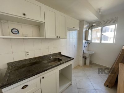 Apartamento à venda com 67m², 3 quartos, 1 suíte, 1 vaga no bairro Tristeza em Porto Alegre - Foto 12