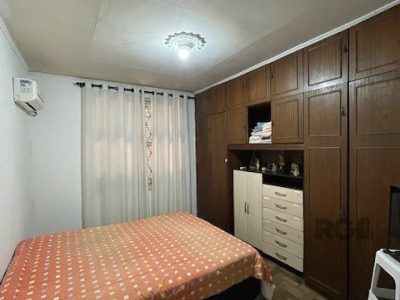 Casa à venda com 130m², 3 quartos, 4 vagas no bairro Cristal em Porto Alegre - Foto 8