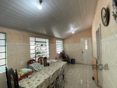 Casa à venda com 130m², 3 quartos, 4 vagas no bairro Cristal em Porto Alegre - Foto 16