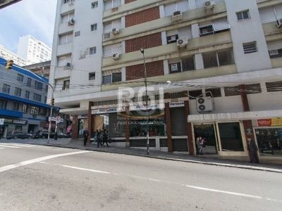 Apartamento à venda com 82m², 3 quartos, 1 suíte, 1 vaga no bairro Centro Histórico em Porto Alegre - Foto 2