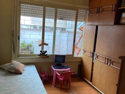 Casa à venda com 230m², 4 quartos, 2 suítes, 5 vagas no bairro Jardim Itu em Porto Alegre - Foto 6