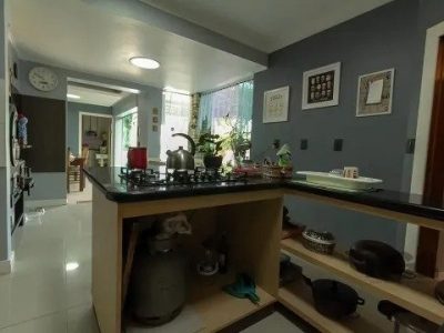 Casa à venda com 350m², 4 quartos, 1 suíte, 3 vagas no bairro Jardim Itu em Porto Alegre - Foto 16