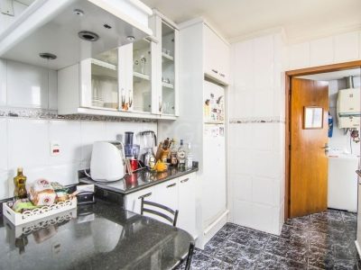 Cobertura à venda com 190m², 3 quartos, 1 suíte, 2 vagas no bairro Jardim Itu em Porto Alegre - Foto 13