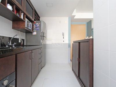 Apartamento à venda com 69m², 2 quartos, 1 suíte, 1 vaga no bairro Passo d'Areia em Porto Alegre - Foto 5