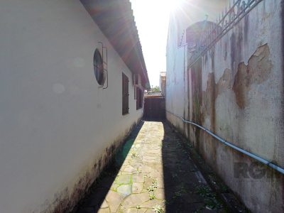 Casa à venda com 168m², 3 quartos, 2 vagas no bairro Ipanema em Porto Alegre - Foto 22