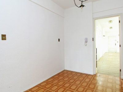 Apartamento à venda com 92m², 2 quartos, 1 vaga no bairro Moinhos de Vento em Porto Alegre - Foto 10