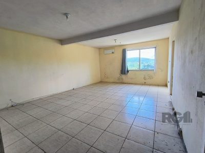 Casa à venda com 280m², 5 quartos, 1 vaga no bairro Partenon em Porto Alegre - Foto 20