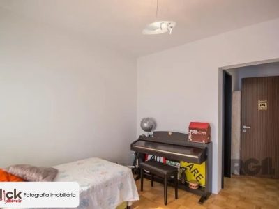 Apartamento à venda com 166m², 3 quartos, 3 suítes, 2 vagas no bairro Moinhos de Vento em Porto Alegre - Foto 18