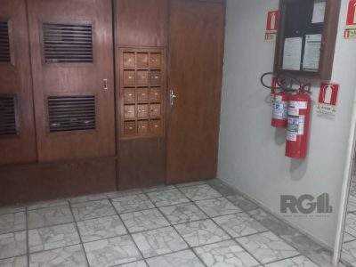 Apartamento à venda com 55m² no bairro Floresta em Porto Alegre - Foto 5