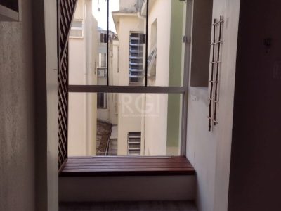 Apartamento à venda com 75m², 3 quartos no bairro Rio Branco em Porto Alegre - Foto 13