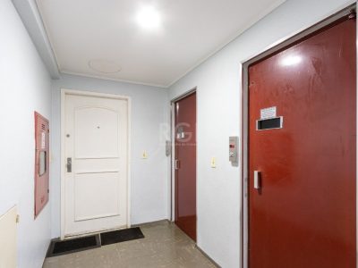 Cobertura à venda com 230m², 3 quartos, 1 suíte, 2 vagas no bairro Cristal em Porto Alegre - Foto 4