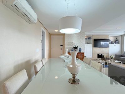 Apartamento à venda com 199m², 4 quartos, 3 suítes, 3 vagas no bairro Central Parque em Porto Alegre - Foto 2