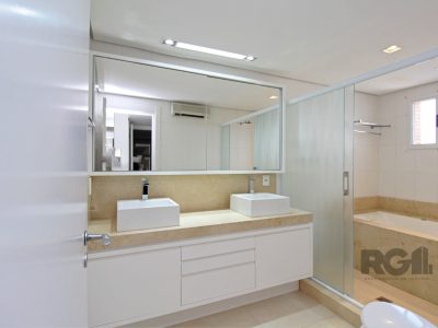 Apartamento à venda com 199m², 4 quartos, 3 suítes, 3 vagas no bairro Central Parque em Porto Alegre - Foto 23