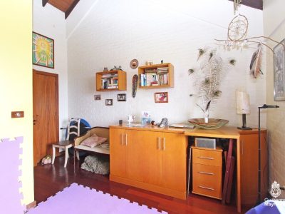 Casa à venda com 115m², 3 quartos, 1 suíte, 2 vagas no bairro Jardim Itu em Porto Alegre - Foto 16