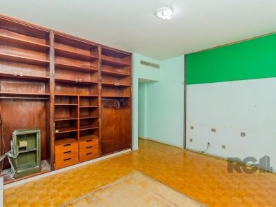 Apartamento à venda com 214m², 3 quartos, 1 suíte, 1 vaga no bairro Bom Fim em Porto Alegre - Foto 17