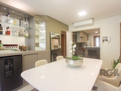 Apartamento à venda com 80m², 2 quartos, 1 suíte, 2 vagas no bairro Jardim Botânico em Porto Alegre - Foto 8